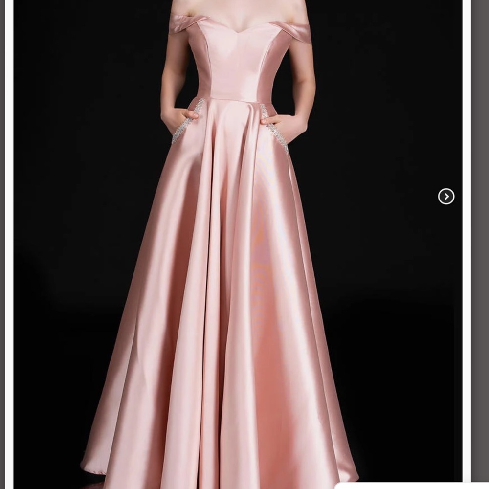 Nina Canacci 6521 size 4 mauve off the shoulder a line dress with beaded pockets
